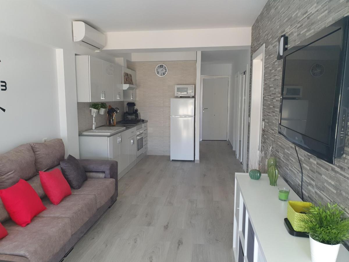 Apartamento Primera Linea De Playa Торемолинос Екстериор снимка