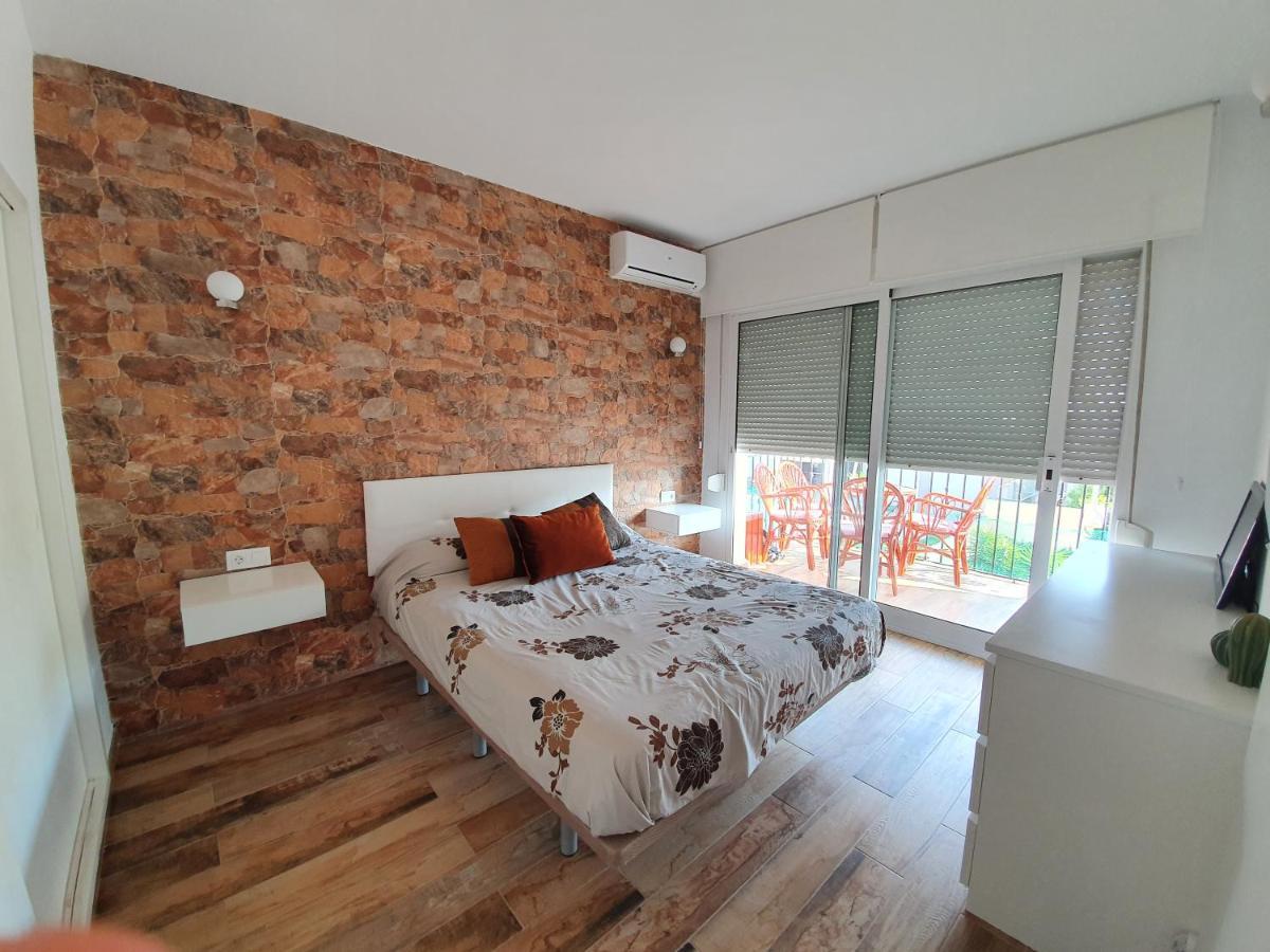Apartamento Primera Linea De Playa Торемолинос Екстериор снимка
