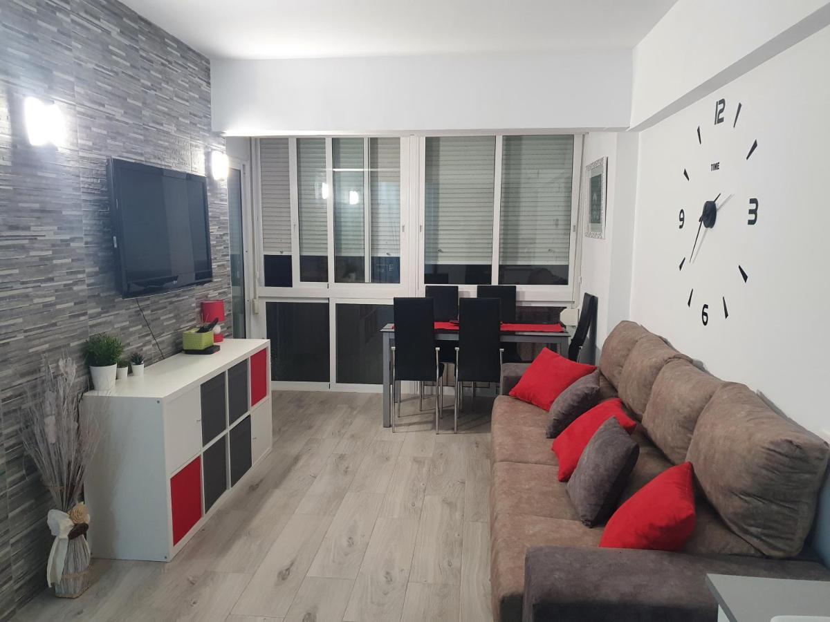 Apartamento Primera Linea De Playa Торемолинос Екстериор снимка