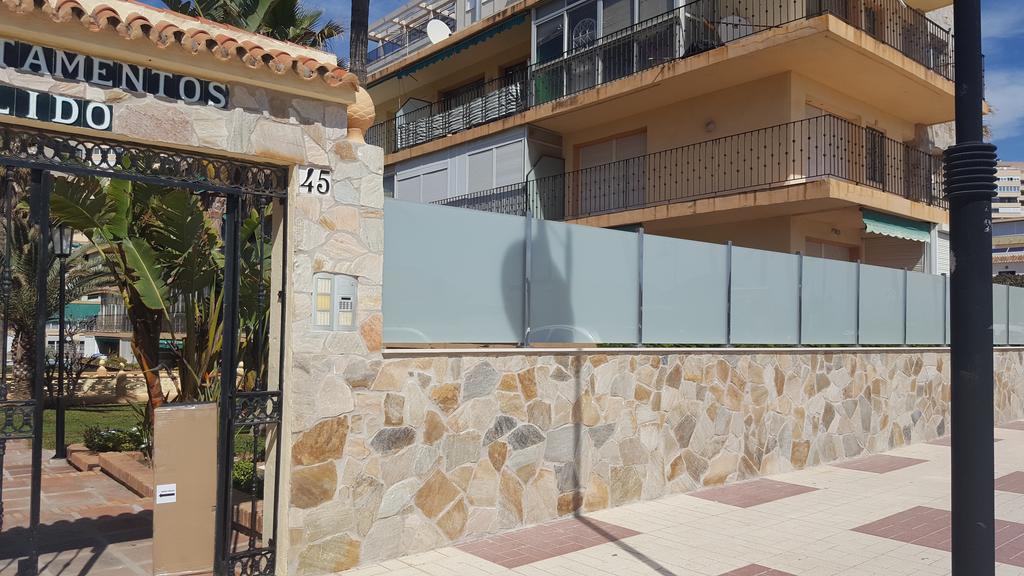 Apartamento Primera Linea De Playa Торемолинос Екстериор снимка