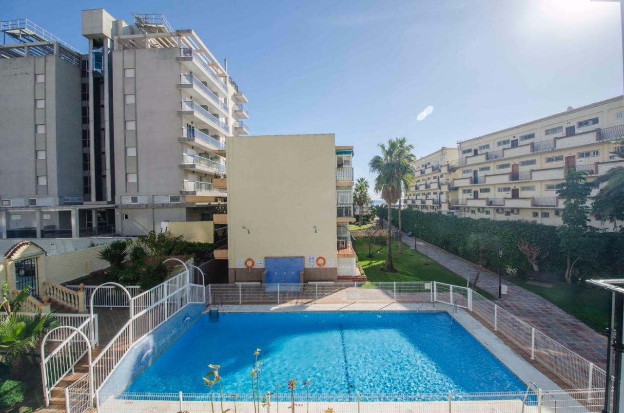 Apartamento Primera Linea De Playa Торемолинос Екстериор снимка