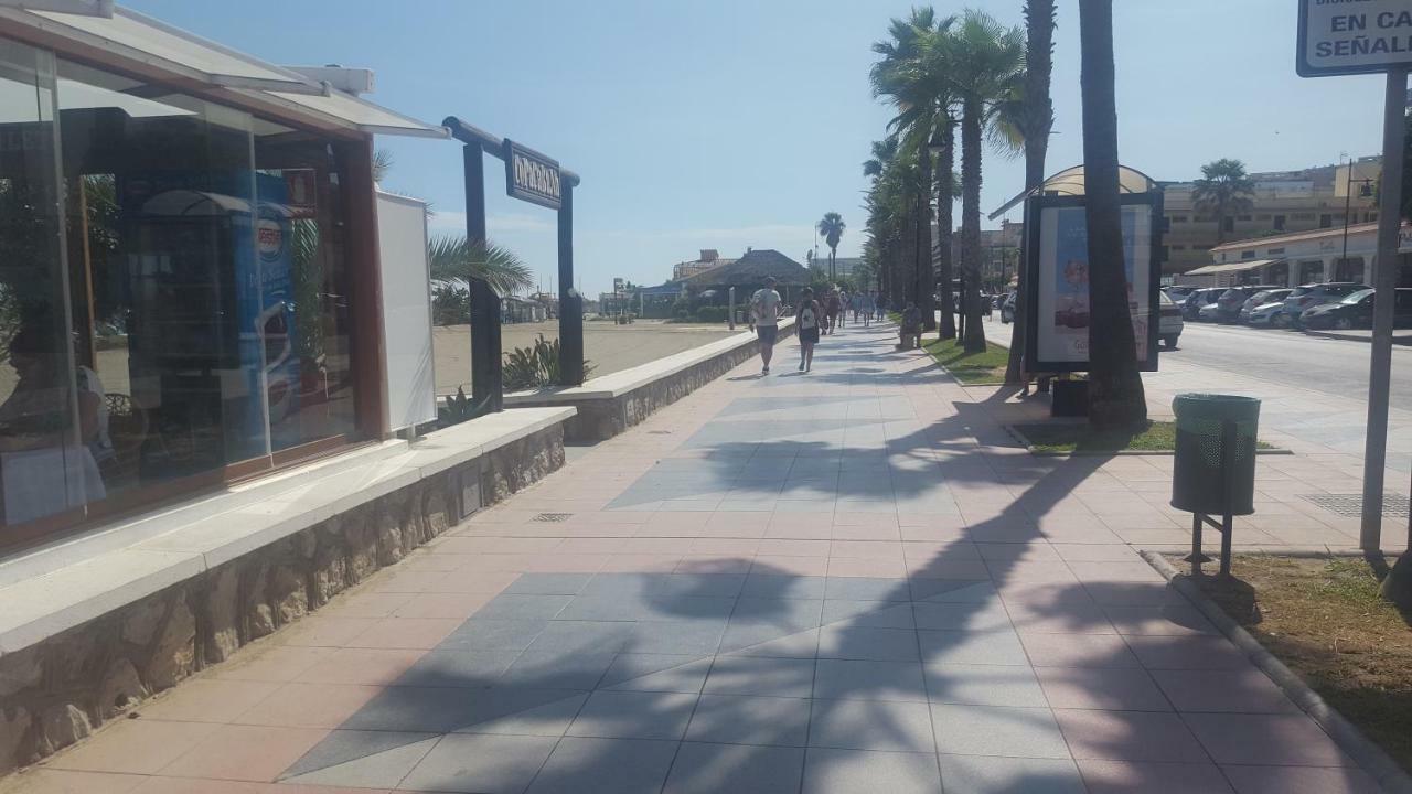 Apartamento Primera Linea De Playa Торемолинос Екстериор снимка