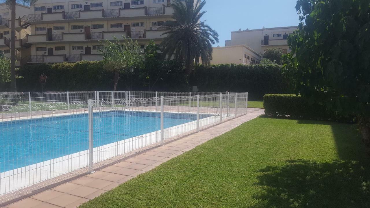 Apartamento Primera Linea De Playa Торемолинос Екстериор снимка